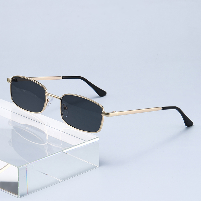 نظارات شمسية عصرية بتصميم بانك - مراجعة Sunglasses Uv400 وسعره