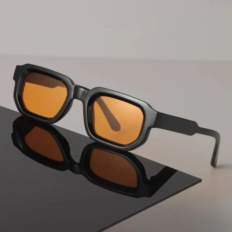 نظارات شمسية مربعة أنيقة للنسا - مراجعة Designer Sunglasses وسعره