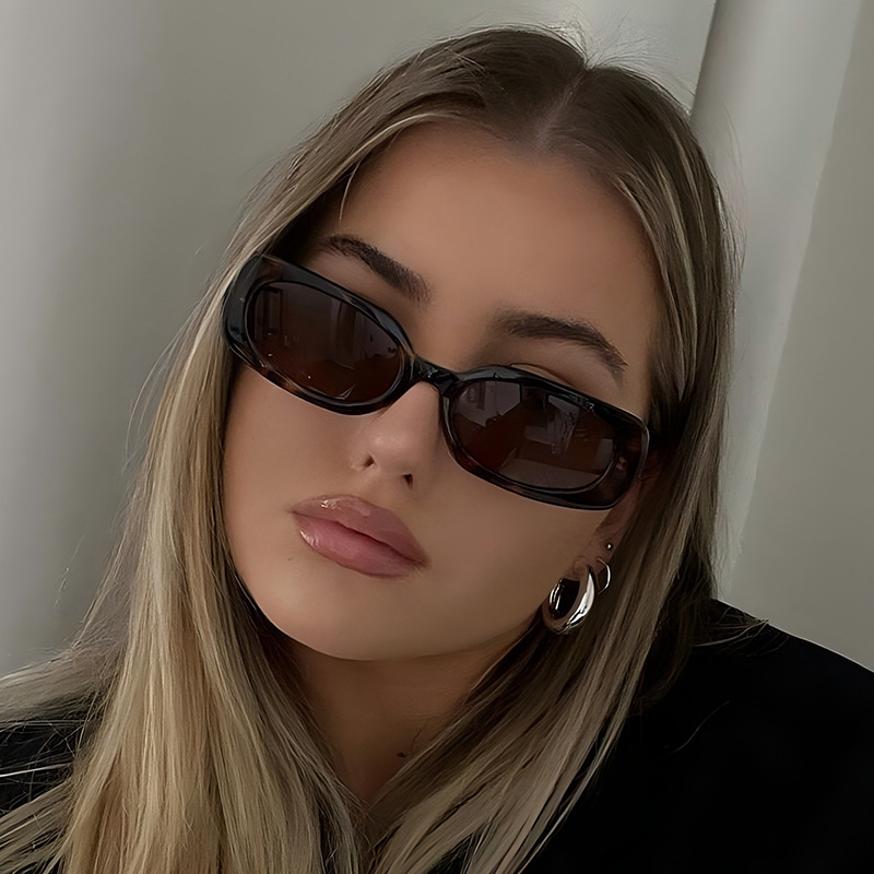 نظارة شمسية مستطيلة فاخرة بتصم - مراجعة Designer Sunglasses وسعره